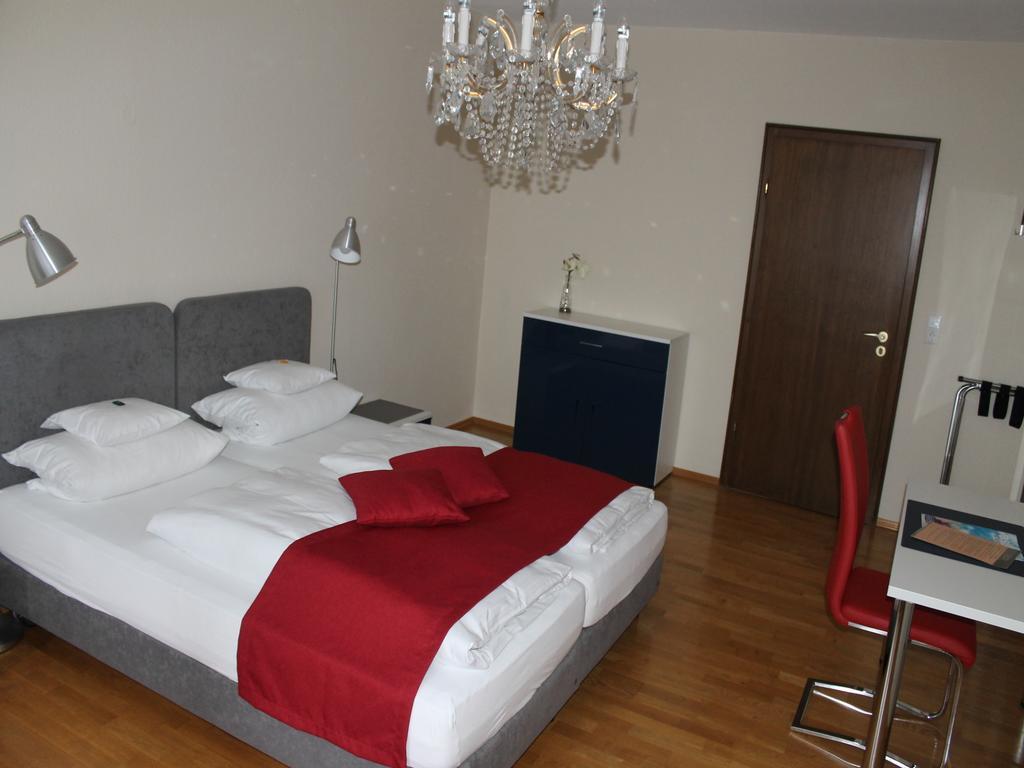 Hotel Garni Bellevue Бад-Фюссінг Номер фото